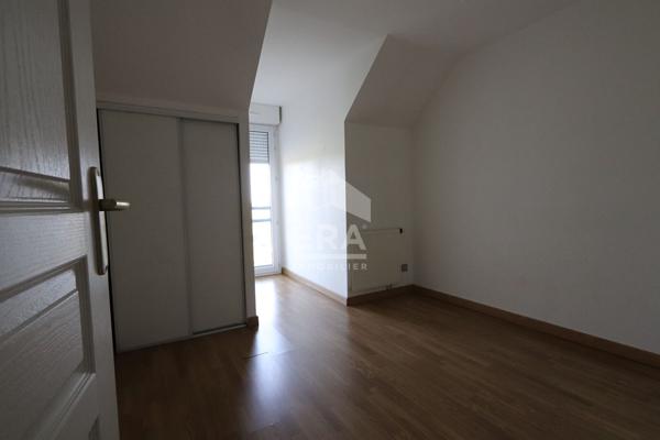 FLEURY LES AUBRAIS - Appartement duplex  3 pièces 64 m² avec parking et balcon