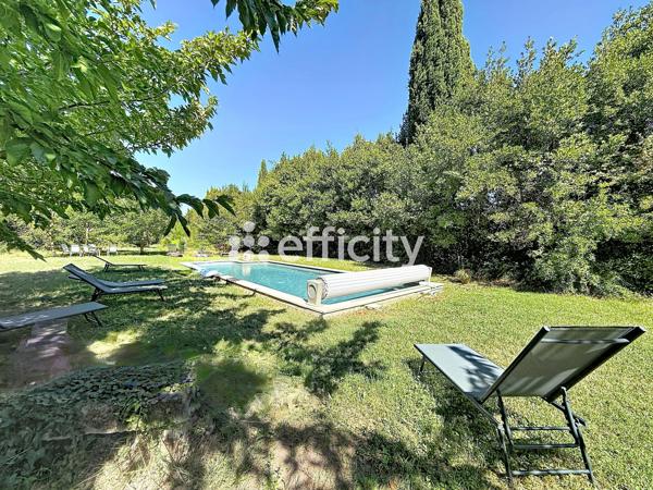 Maison
         6 pièces
        - 178 m² Bien prestige 870 000 € *
