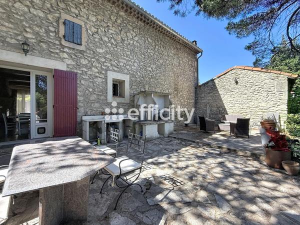 Maison
         6 pièces
        - 178 m² Bien prestige 870 000 € *