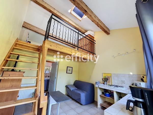 Maison
         6 pièces
        - 178 m² Bien prestige 870 000 € *