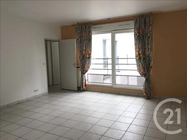 Appartement T3 à vendre  3 pièces - 66 m 2   CHATEAUROUX  - 36