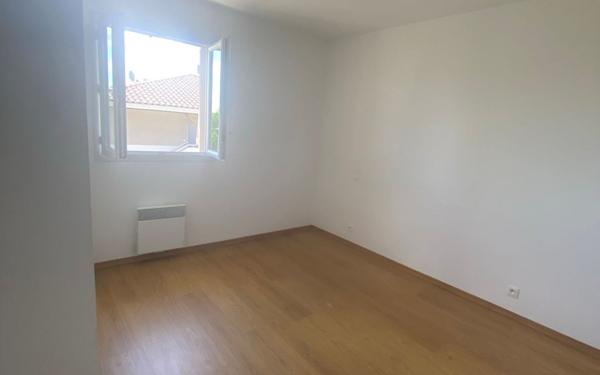 Appartement à vendre    2 pièces • 43,69 m2 Montussan