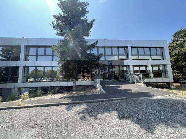 Bureau de 170 m² à louer à Bordeaux Lac - Bruges