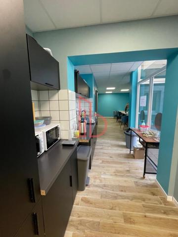 Bureau de 327 m² à louer à Bordeaux Sud-Ouest