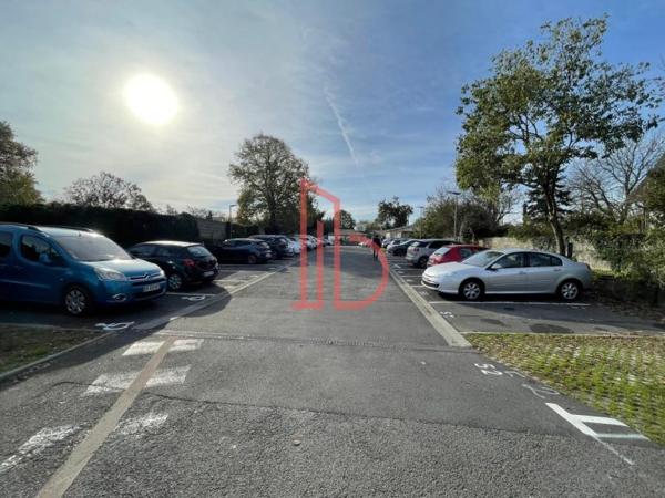 Bureau de 327 m² à louer à Bordeaux Sud-Ouest