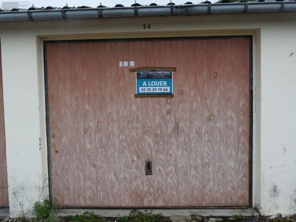 Garage fermé à louer à Lillebonne en Seine-Maritime (76170), ref : SC/464   
Fauquet-Lemaitre