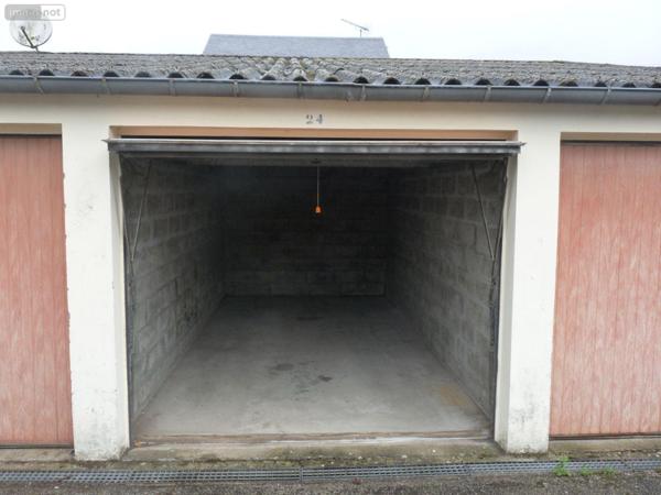 Garage fermé à louer à Lillebonne en Seine-Maritime (76170), ref : SC/464   
Fauquet-Lemaitre