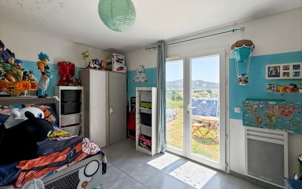 Maison à vendre    4 pièces •  La Crau