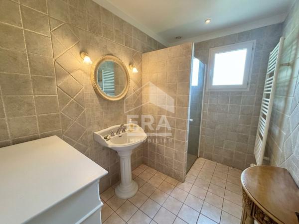 MAISON 8 PIÈCES 140 M² NAINVILLE LES ROCHES, GRAND JARDIN ET ESPACE POUR TOUTE LA FAMILLE