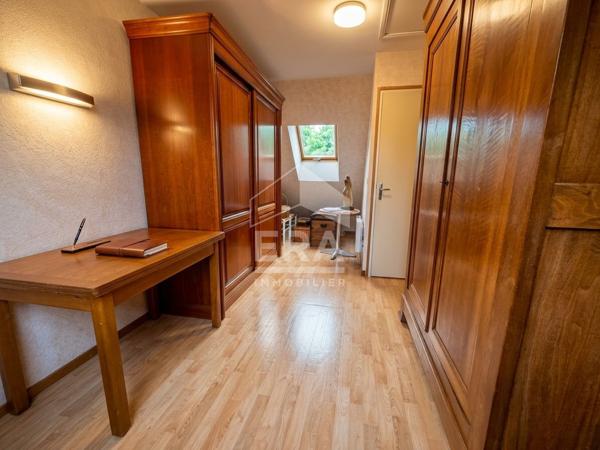 MAISON 8 PIÈCES 140 M² NAINVILLE LES ROCHES, GRAND JARDIN ET ESPACE POUR TOUTE LA FAMILLE