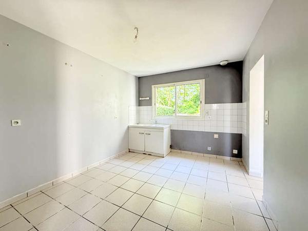 MONTAIGU-VENDEE / Vente Maison 6 Pièces 126 m²