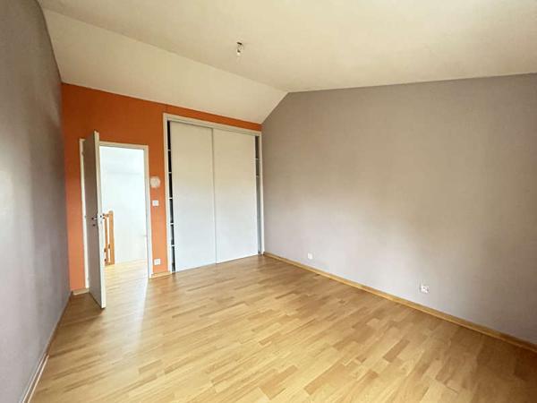 MONTAIGU-VENDEE / Vente Maison 6 Pièces 126 m²