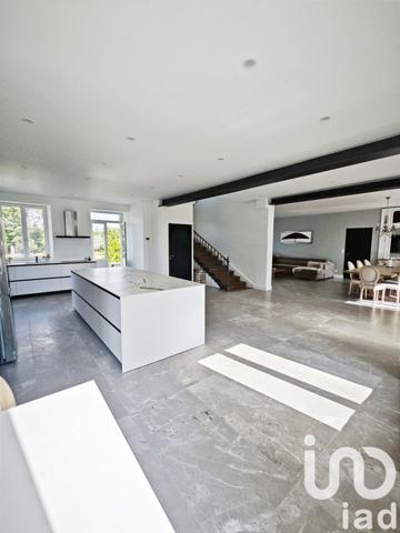 Maison à vendre 6 pièces 215 m² Champs-sur-Yonne