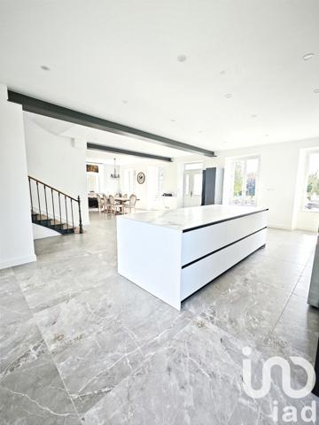 Maison à vendre 6 pièces 215 m² Champs-sur-Yonne