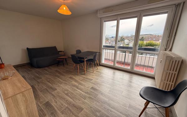 Appartement à vendre    1 pièce •  Limoges