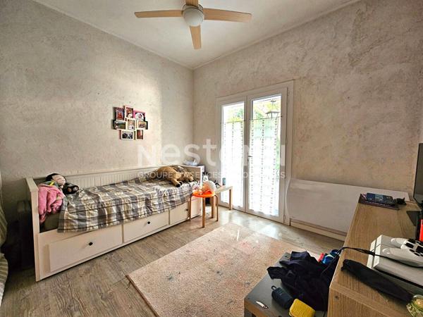 Maison La Moutonne 5 pièces - 183 m² -secteur calme et recherché, Piscine, Garage.