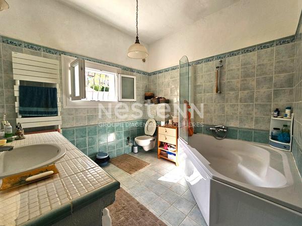 Maison La Moutonne 5 pièces - 183 m² -secteur calme et recherché, Piscine, Garage.