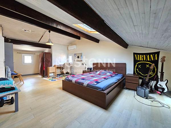 Maison La Moutonne 5 pièces - 183 m² -secteur calme et recherché, Piscine, Garage.