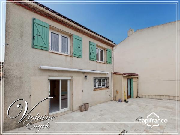 Maison avec piscine couverte et garage – Narbonne secteur résidentiel