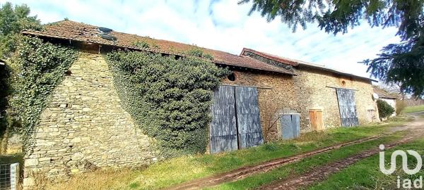 Maison 4 pièces de 75 m² à Saint-Yrieix-la-Perche (87500)