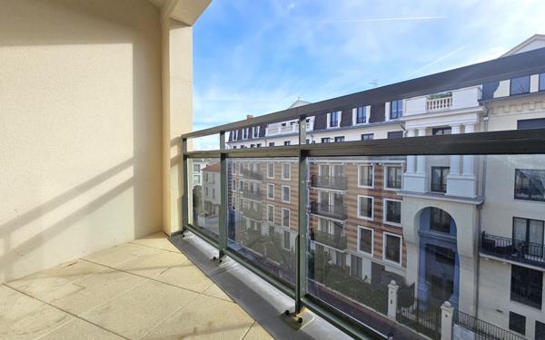 Appartement à louer    3 pièces • 62,91 m2 Vanves