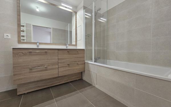 Appartement à louer    3 pièces • 62,91 m2 Vanves