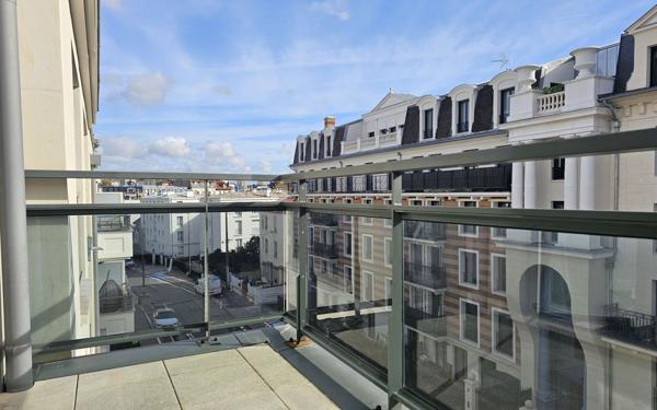 Appartement à louer    3 pièces • 62,91 m2 Vanves