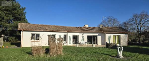 Achat - Maison Pornic 44210 8 pièces 213 m 2 13420 m 2