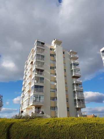 Appartement Les Sables D Olonne 2 pièce(s) 38.27 m2 A LOUER EN MEUBLE OU VIDE A L ANNEE