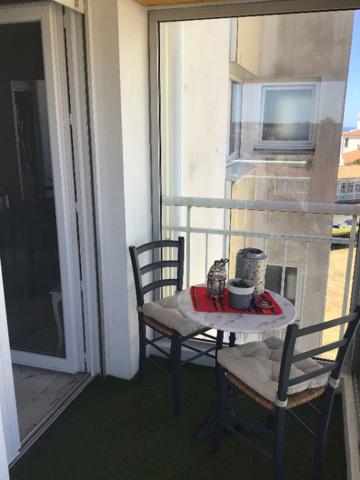 Appartement Les Sables D Olonne 2 pièce(s) 38.27 m2 A LOUER EN MEUBLE OU VIDE A L ANNEE
