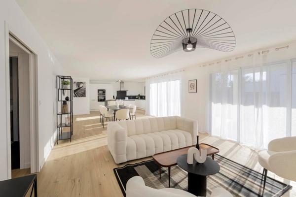MAISON CONTEMPORAINE - 155 m² - SURZUR