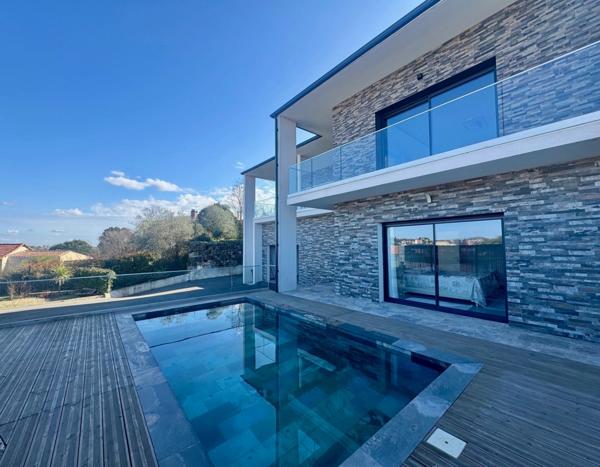 Maison à vendre 7 pièces ALES (30)