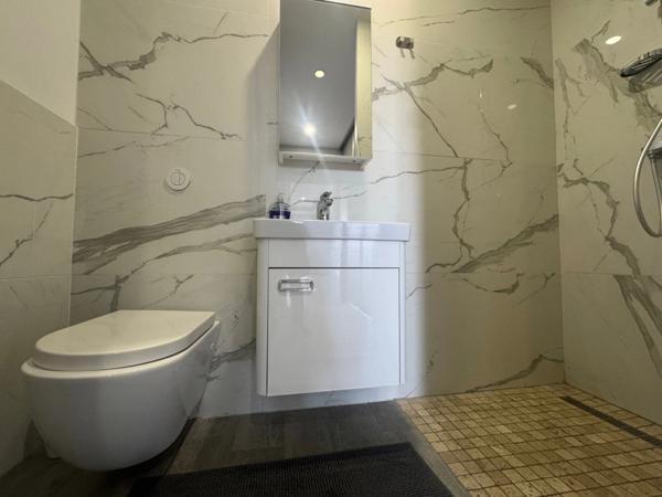 Maison à vendre 7 pièces ALES (30)