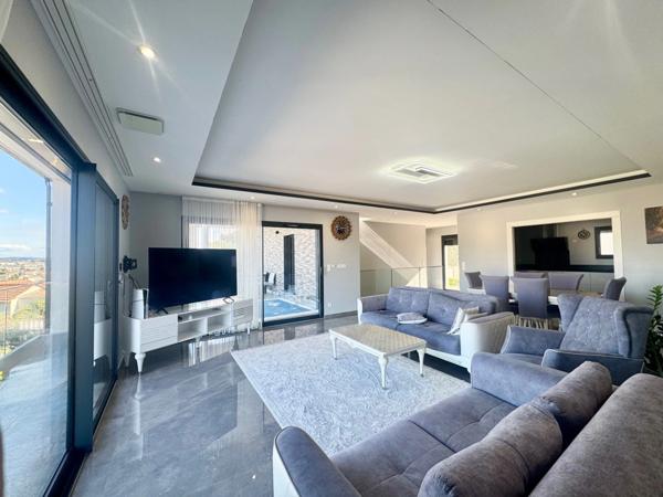 Maison à vendre 7 pièces ALES (30)