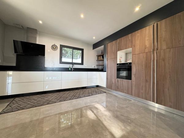 Maison à vendre 7 pièces ALES (30)