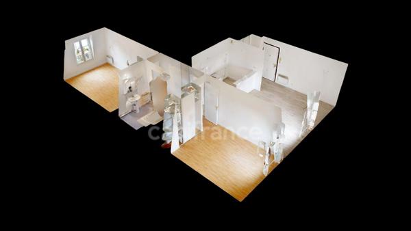 Dernier étage sans vis à vis, luminosité maximale : un 3 pièces idéal à deux pas des commodités !