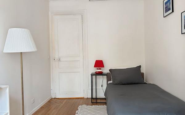 Appartement à louer    3 pièces • 52,31 m2 Paris 16