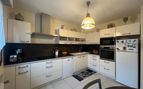 Maison à vendre    5 pièces •  Ormesson-sur-Marne