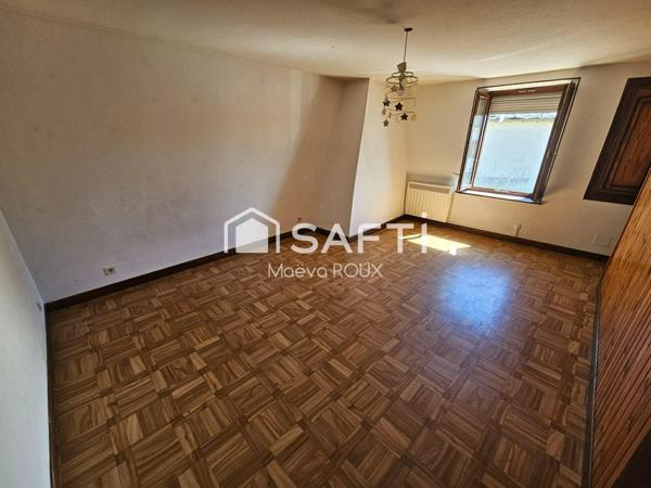 Petite maison cosy avec petit extérieur