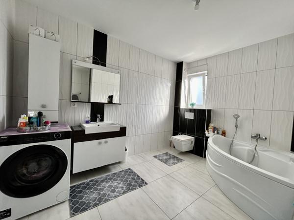 Colmar (68000) Prox COLMAR, Maison 140m2, 4 chambres, garage.