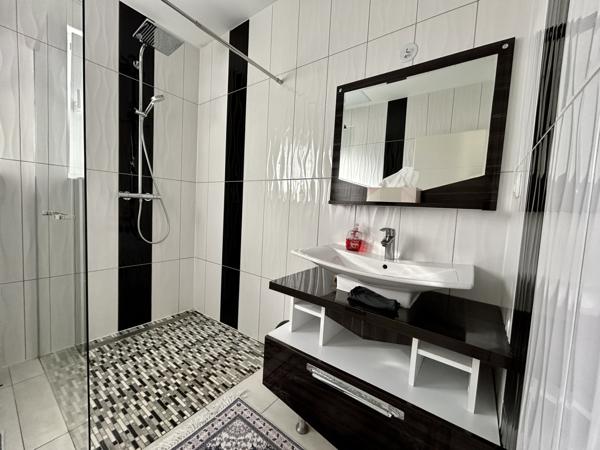 Colmar (68000) Prox COLMAR, Maison 140m2, 4 chambres, garage.