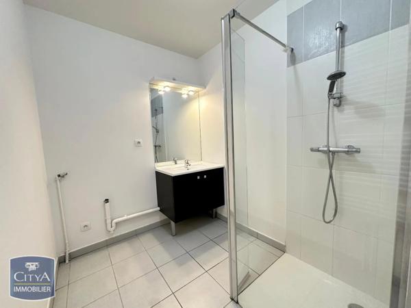 Appartement à louer 2 pièces 45.06m²