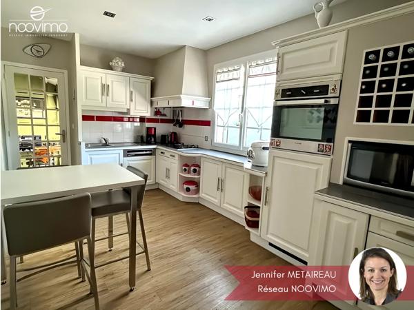 Maison de plain-pied 3 chambres à la décoration soignée