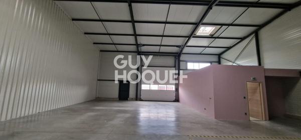 HALL/ENTREPOTS/MURS