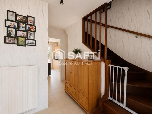 Maison au coeur de la Beguinière proximité immédiate fôret