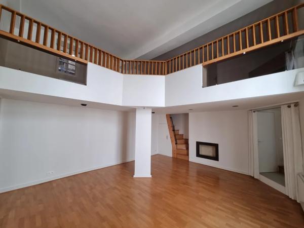 APPARTEMENT T3 A LOUER - LYON 2EME ARRONDISSEMENT Bellecour-Sala 65.03 m 2 1 250 € charges comprises par mois