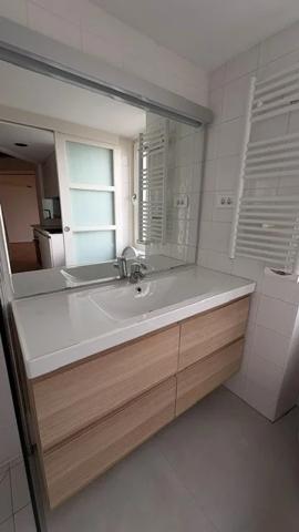 APPARTEMENT T3 A LOUER - LYON 2EME ARRONDISSEMENT Bellecour-Sala 65.03 m 2 1 250 € charges comprises par mois
