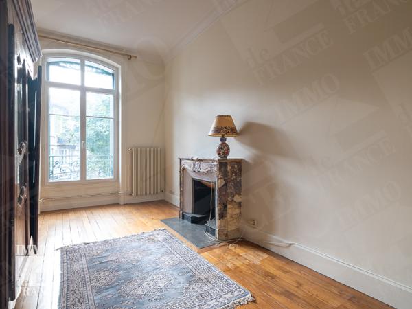 Appartement Bourg En Bresse 9 pièce(s) 224 m2