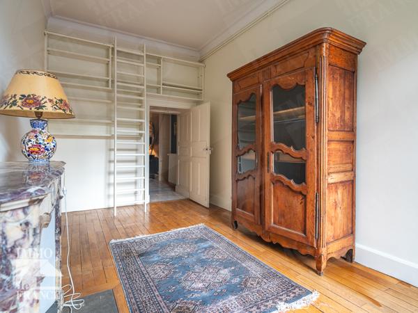 Appartement Bourg En Bresse 9 pièce(s) 224 m2