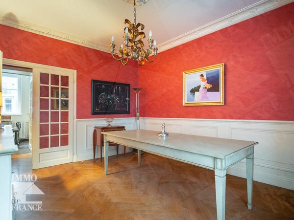 Appartement Bourg En Bresse 9 pièce(s) 224 m2